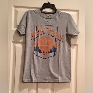 New York Mets Majestic Vintage Style T-Shirt Gray Size small.